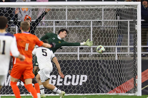 内马尔等球 内马尔等球